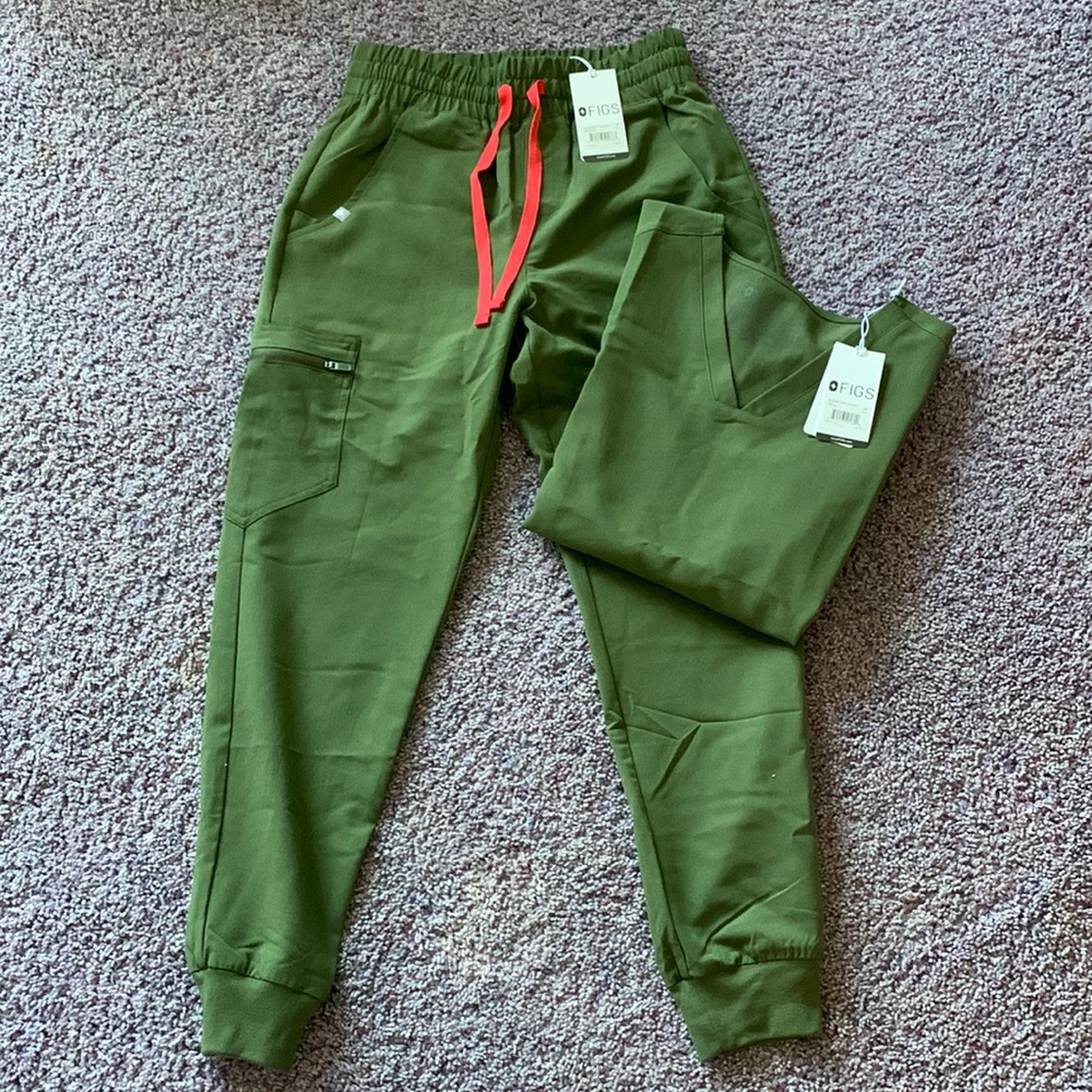 FIGS joggers brand new with tags